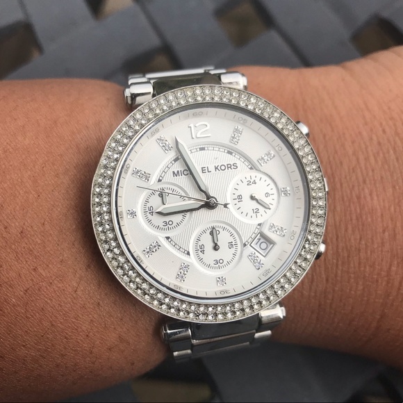 Michael Kors Accessories - Michael Kors Parker Watch EUC